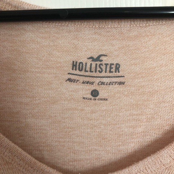 Hollister cute lettuce hem crop top - Picture 2 of 3